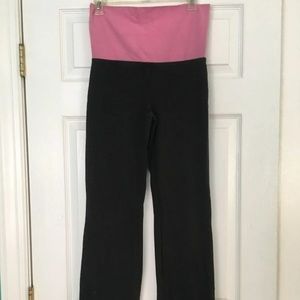 Victoria’s Secret PINK yoga pants